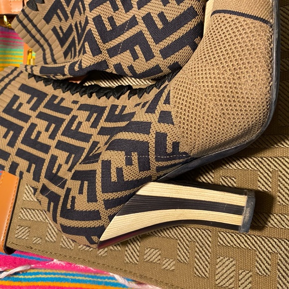 COPY - Fendi Boots on sale now/free gifts - Picture 6 of 11